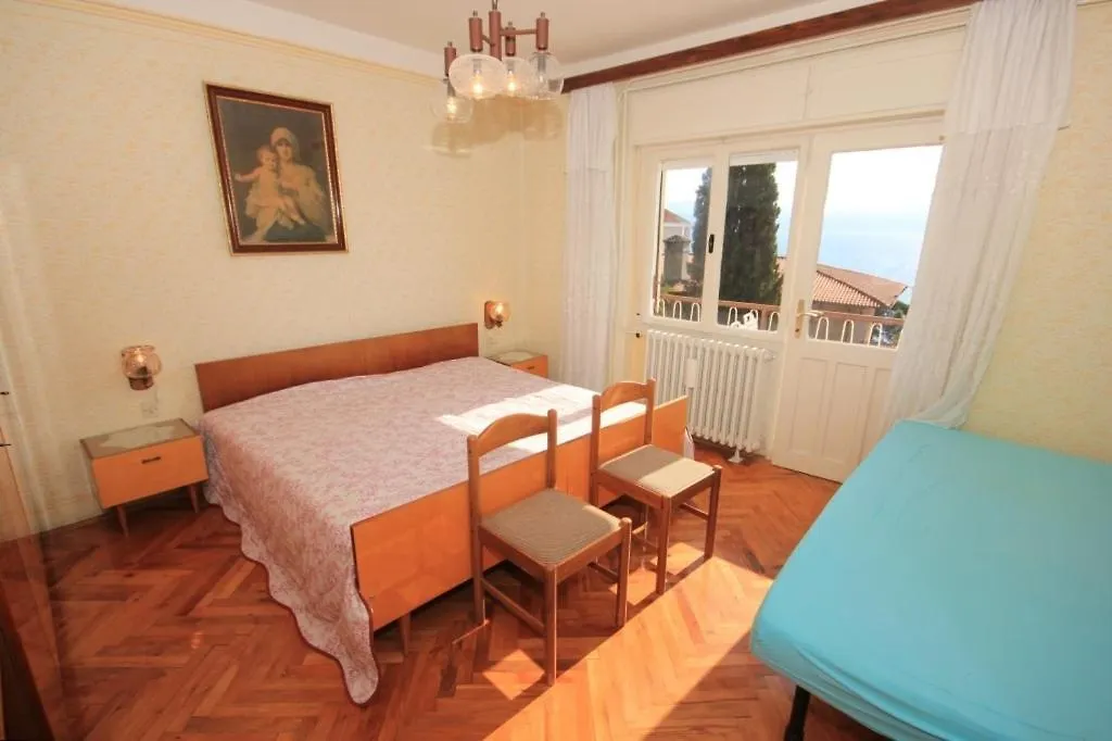 Apartments With A Parking Space Lovran, Opatija - 7808 0*, Lovran