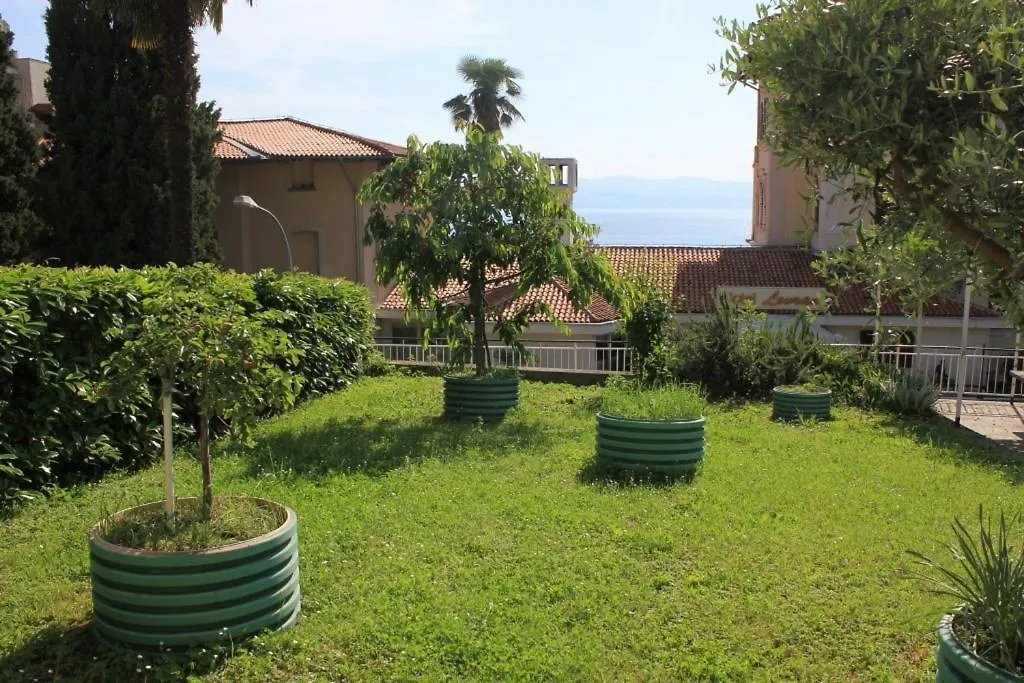 Apartments With A Parking Space Lovran, Opatija - 7808